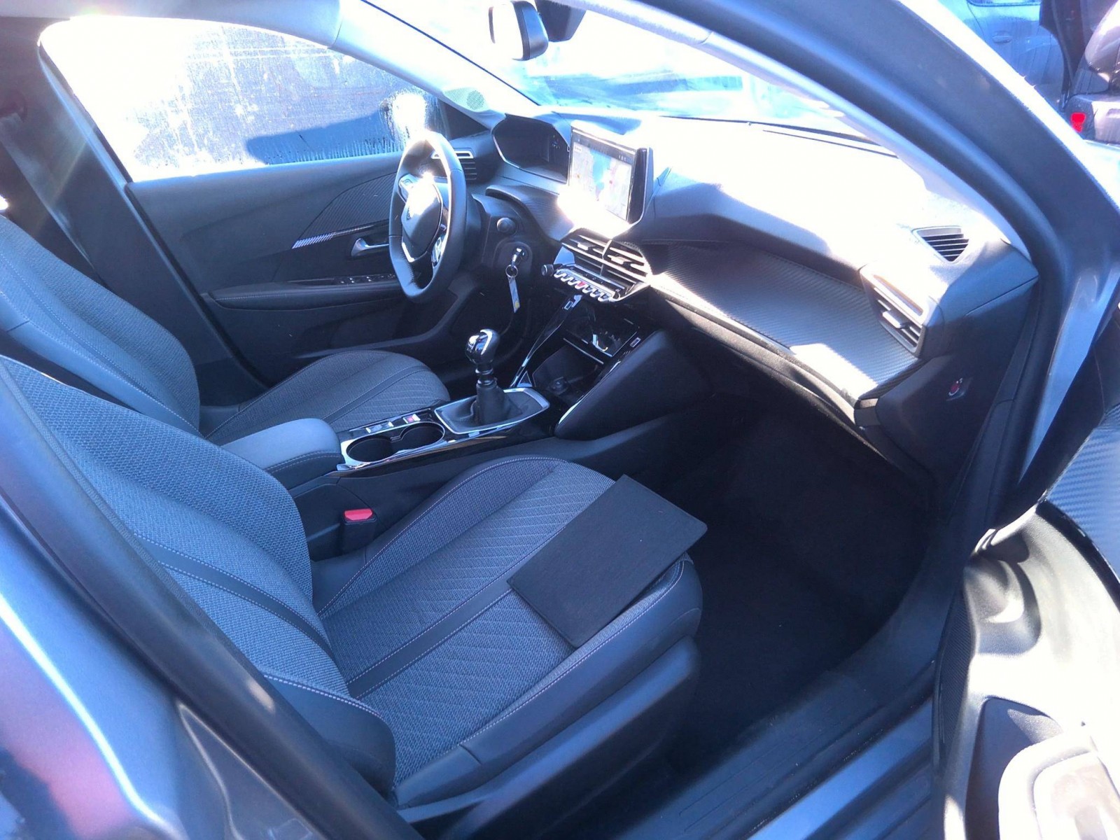 PEUGEOT - 208 - #878190 - 2
