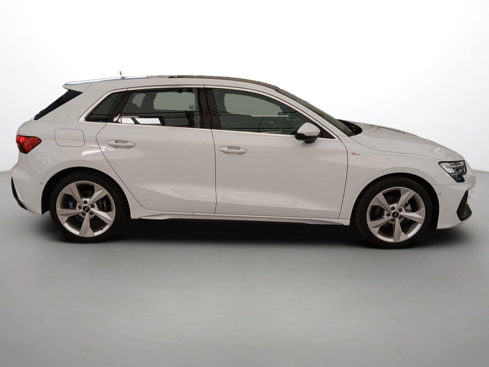 AUDI - A3 SPORTBACK - #878834 - 8