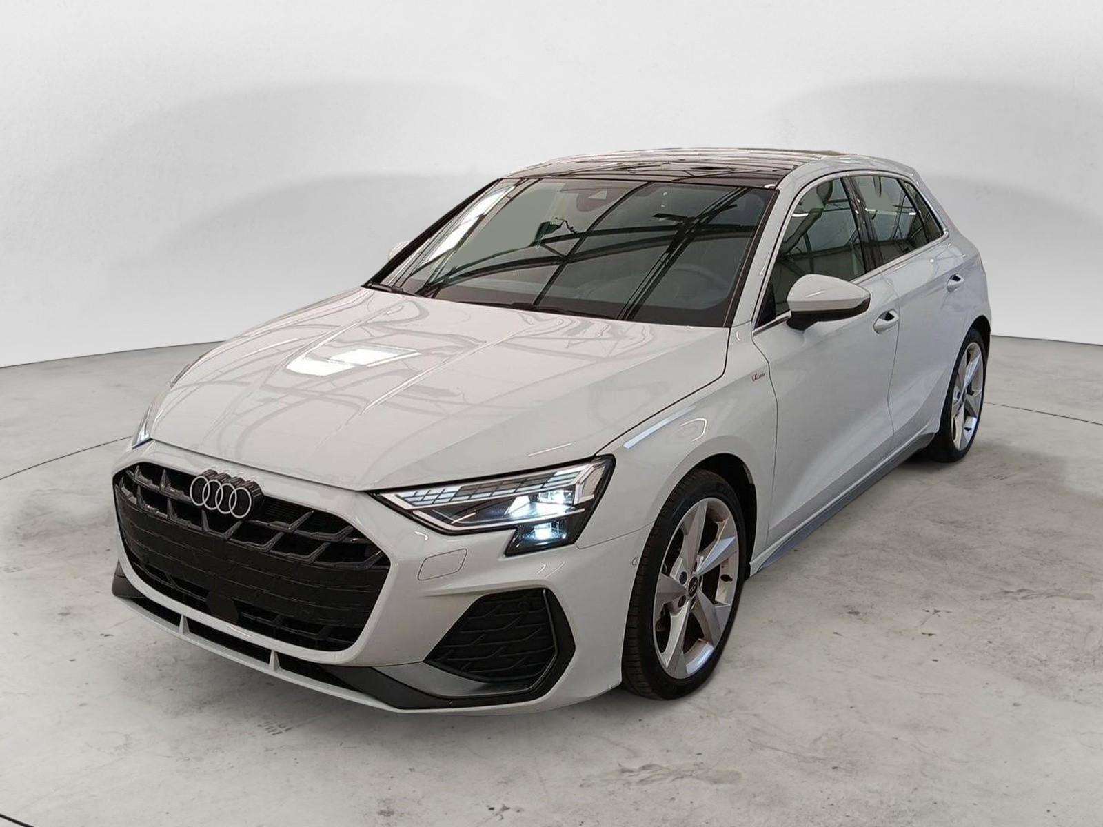 AUDI - A3 SPORTBACK - #878834 - 0