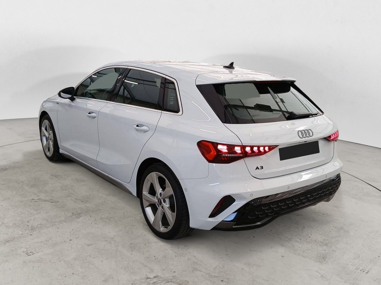 AUDI - A3 SPORTBACK - #878834 - 3