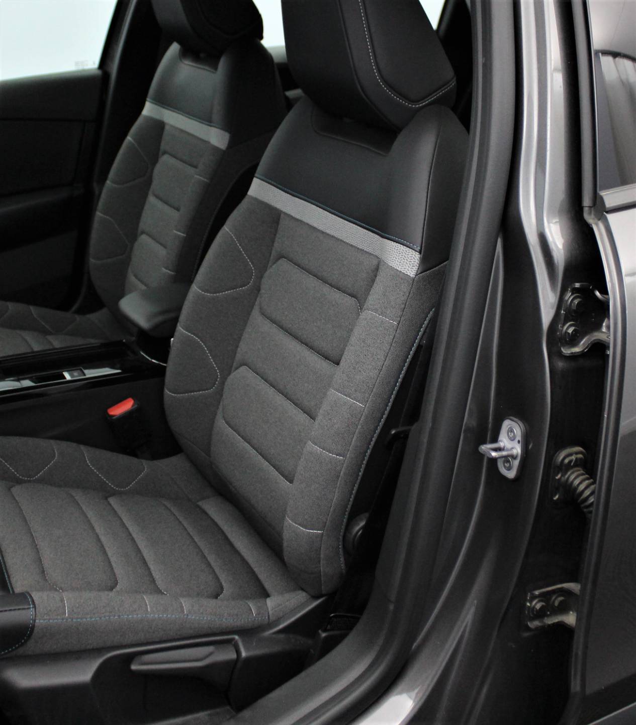 Image véhicule  CITROEN C4 (7)